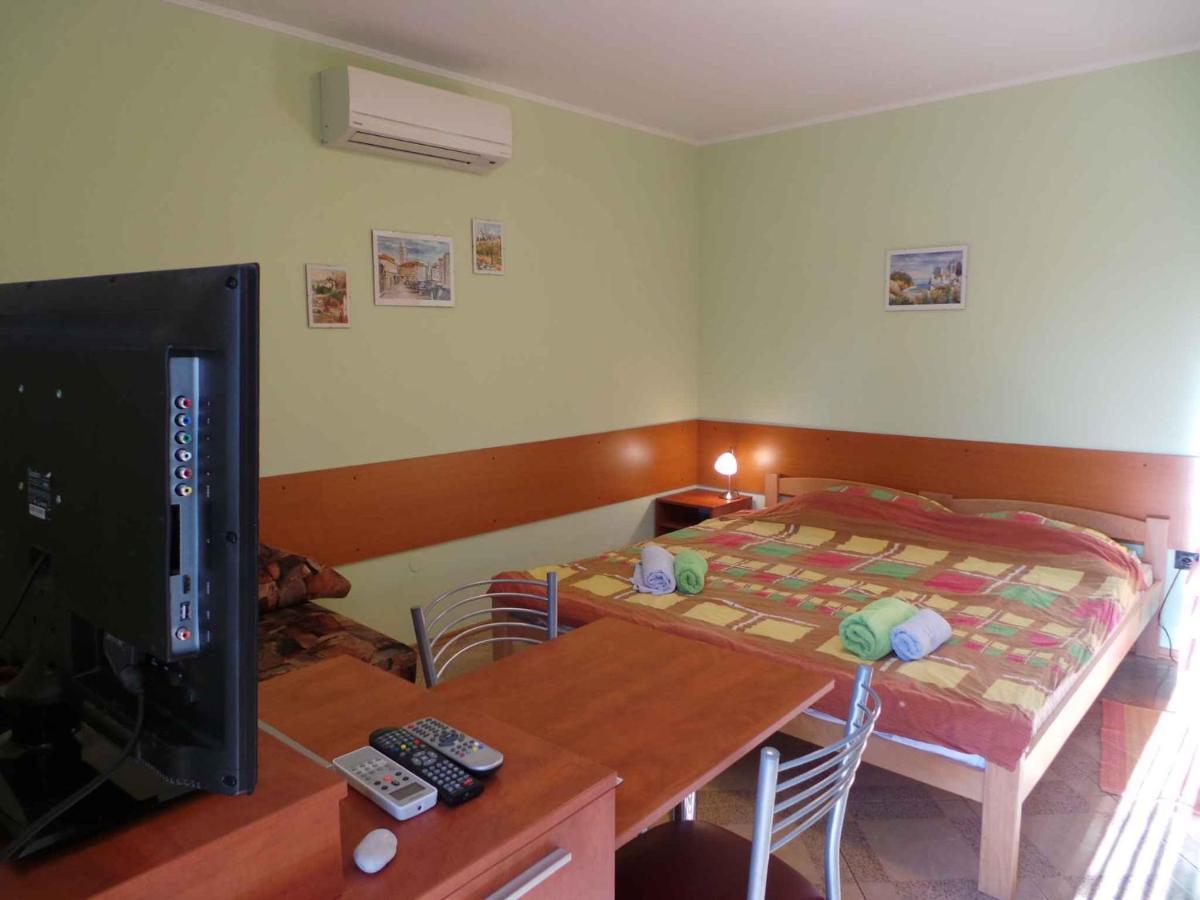 Studio In Plomin Luka/Istrien 8881 Apartman Kültér fotó